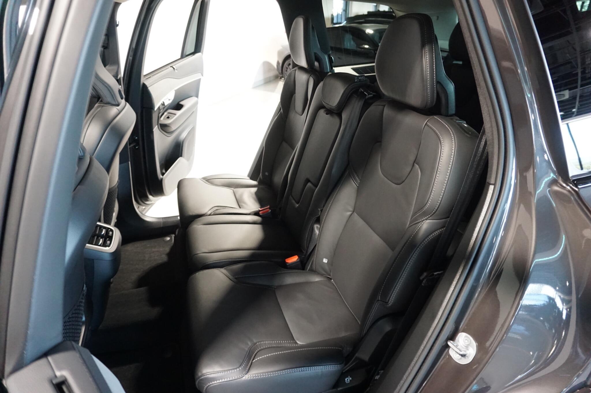 Volvo XC90 2.0 B5 MHEV Plus Edition SUV 5dr Petrol Hybrid Auto 4WD Euro 6 (s/s) (250 ps)